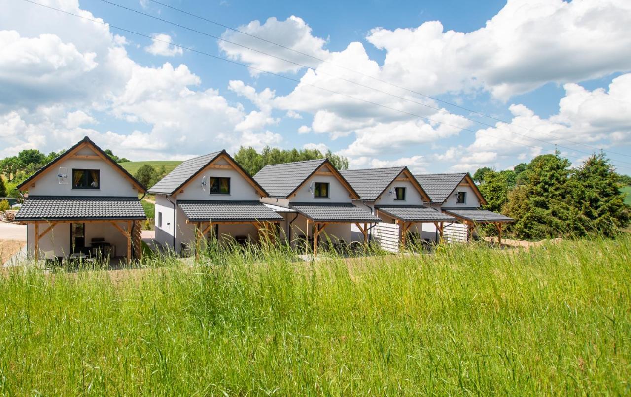 Resort Holiday Natural - Gosciniec Zacisze Chmielno Exterior photo