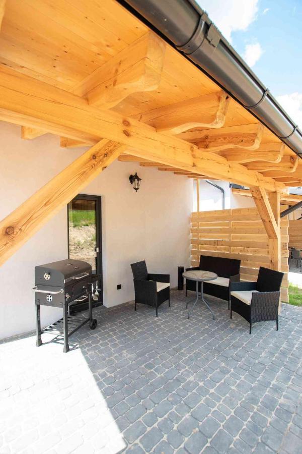 Resort Holiday Natural - Gosciniec Zacisze Chmielno Exterior photo