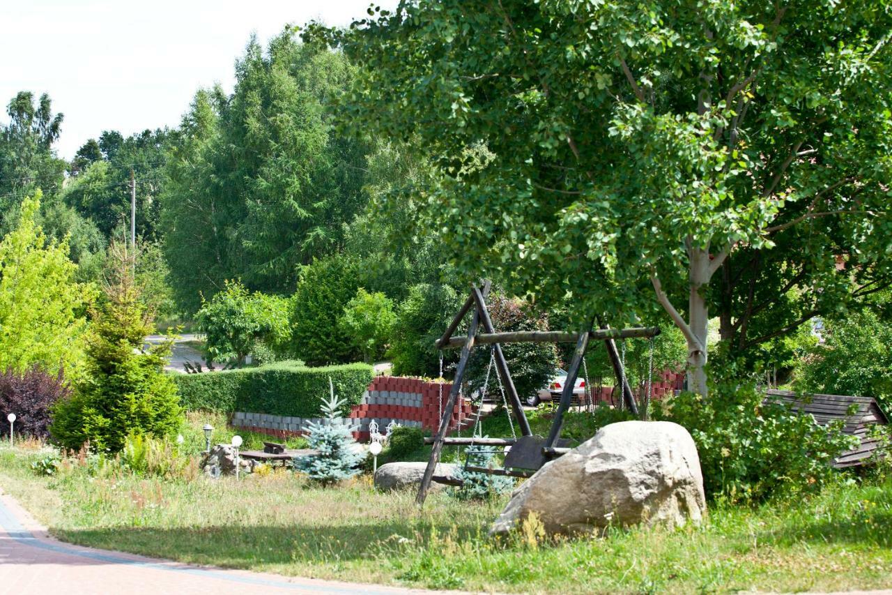Resort Holiday Natural - Gosciniec Zacisze Chmielno Exterior photo